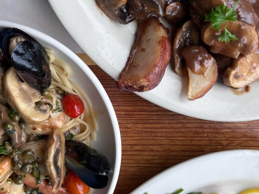 DaVinci's by the Sea